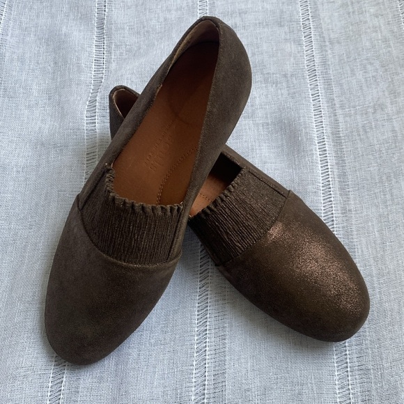 Kenneth Cole NWOT Gentle Soul metallic brown flats. - Picture 11 of 11